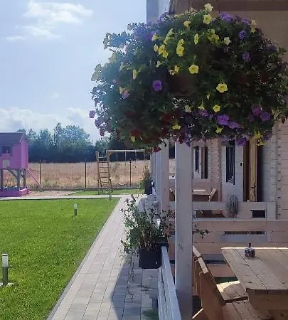 Biel I Zielen Lodge Nacmierz
